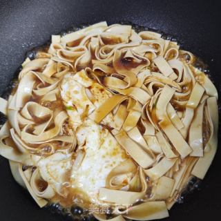 鸡蛋烧豆皮的做法步调：6