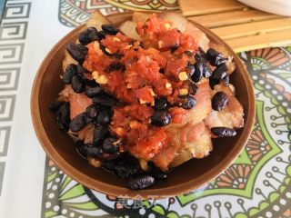 豌豆萝卜干蒸腊肉的做法步调：8