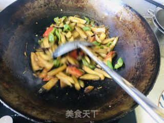 茄子拌揪里片的做法步调：6