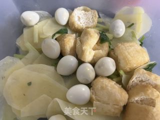麻辣海陈串串的做法步调：3