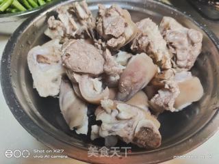 白烧猪蹄的做法步调：3