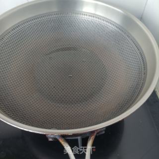 豇豆角炖腊鱼的做法步调：5