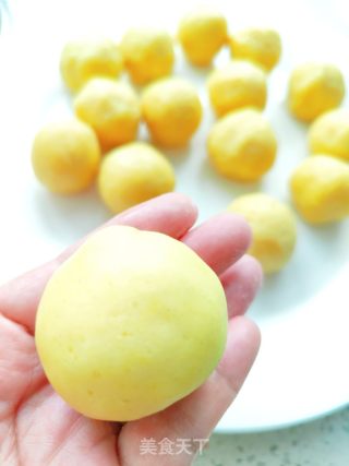 奶黄馅流心月饼的做法步调：40