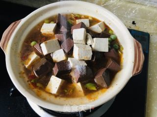 沙锅鸭血豆腐煲的做法步调：9