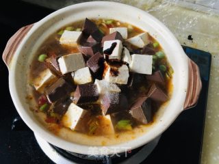 沙锅鸭血豆腐煲的做法步调：11