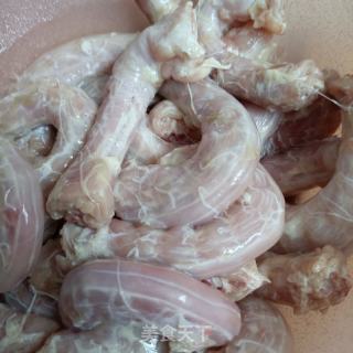 麻辣鸡脖的做法步调：1