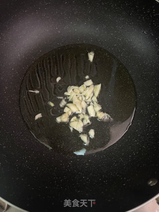 西蓝花炒虾仁的做法步调：4
