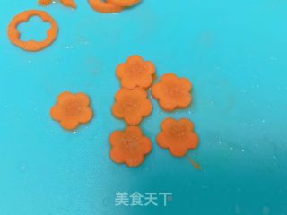 酸苦适口的菠萝炒肉的做法步调：5