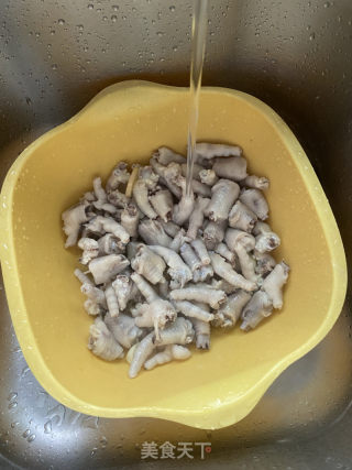 百喷鼻柠檬鸡爪的做法步调：3