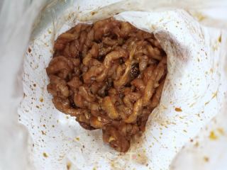 肉丝炒芽菜的做法步调：1