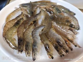 蒜喷鼻粉丝蒸虾仁的做法步调：4