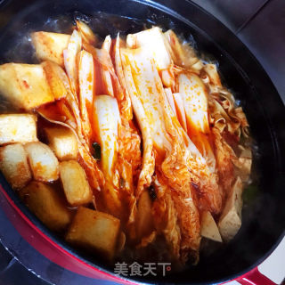 喷鼻辣豆腐粉条煲的做法步调：7