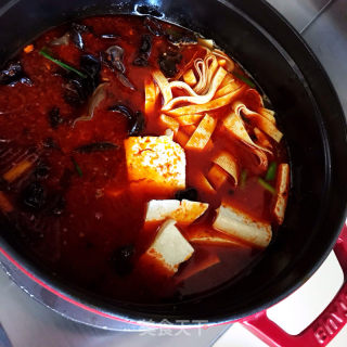 喷鼻辣豆腐粉条煲的做法步调：6