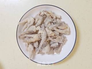 泰式酸辣鸡爪的做法步调：4