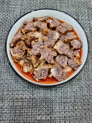 卤火牛腩的做法步调：12