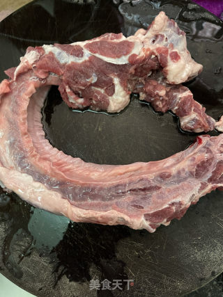 卤火牛腩的做法步调：2