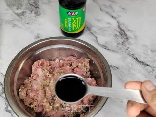 青菜肉卷的做法步调：4