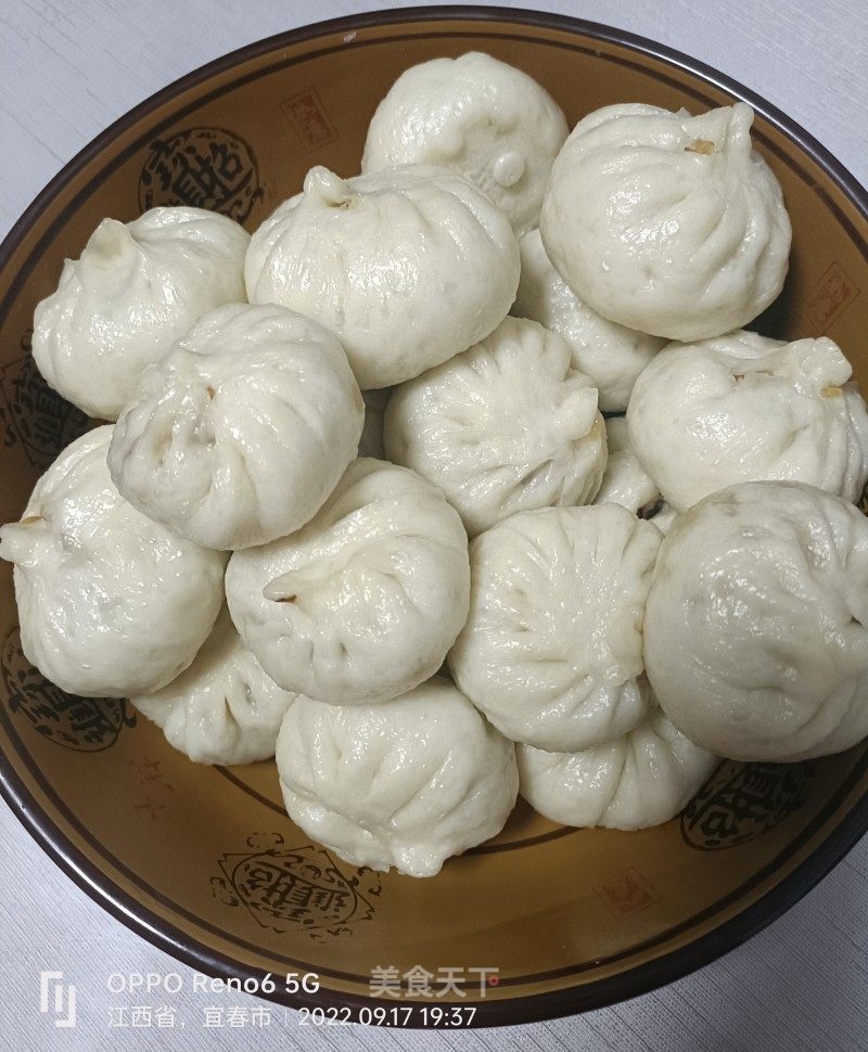 包菜鸡蛋粉丝包的做法
