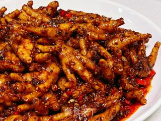 麻辣鸡爪的做法步调：10