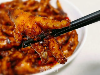 麻辣鸡爪的做法步调：11