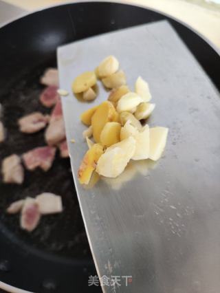 莲藕炒肉片的做法步调：5