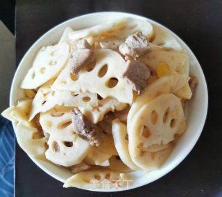 莲藕炒肉片的做法步调：7