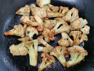 喷鼻辣花菜的做法步调：6