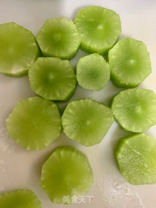 萵荀蒸蝦球的做法步调：5