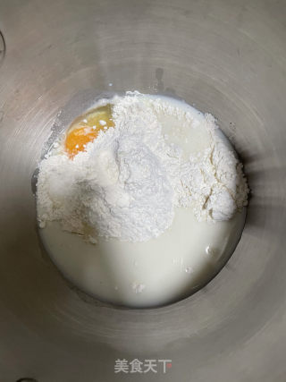 云朵肉紧里包的做法步调：1