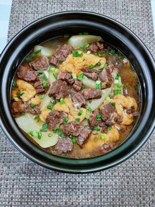 豆腐串牛腩煲的做法步调：14
