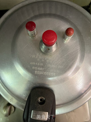 豆腐串牛腩煲的做法步调：11