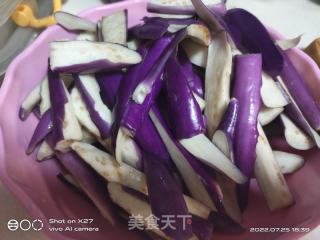 蒜蓉白烧茄子的做法步调：1