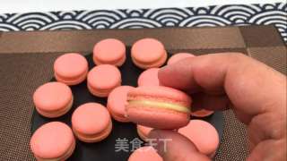 白丝绒马卡龙，法度做法，喷鼻草口胃，清爽恼人。的做法步调：24