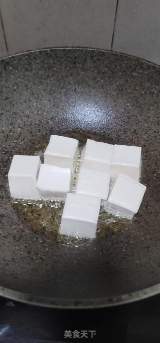 喷鼻煎豆腐的做法步调：4