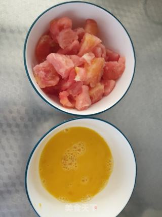西白柿鸡蛋拌里的做法步调：3