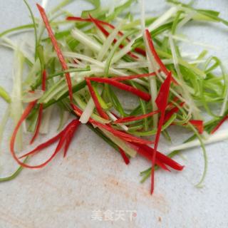 葱油黄花鱼的做法步调：7