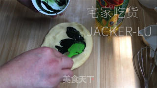 单色椰蓉餐包，柔嫩推丝，浓浓椰喷鼻，清爽抹茶，好吃得停没有下去！的做法步调：14