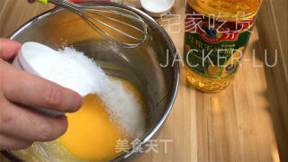 单色椰蓉餐包，柔嫩推丝，浓浓椰喷鼻，清爽抹茶，好吃得停没有下去！的做法步调：17