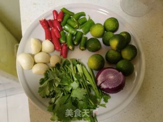 泰式酸辣汁的做法步调：1