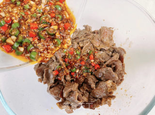 麻辣凉拌牛肉的做法步调：8
