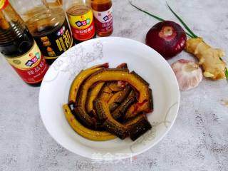 色喷鼻味俱齐的家常菜/白烧黄鳝鹌鹑蛋的做法步调：2
