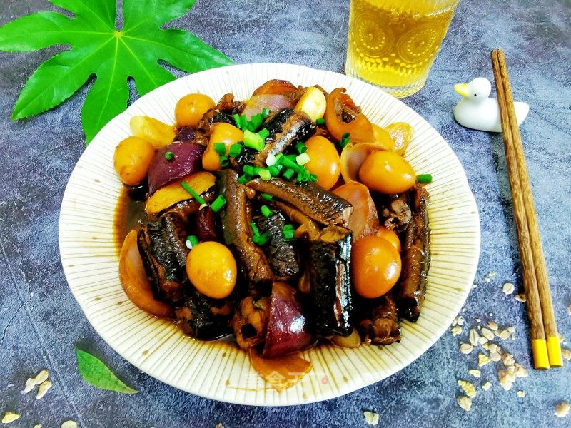 色喷鼻味俱齐的家常菜/白烧黄鳝鹌鹑蛋的做法