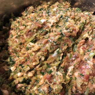 芹菜猪肉火饺的做法步调：8