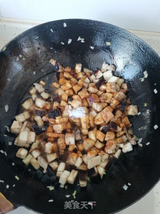 茄丁挨卤里的做法步调：8