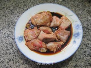 鸡翅中蒸豆腐的做法步调：7