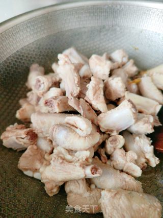 白烧排骨的做法步调：7