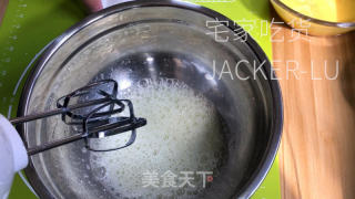 浮云瑞士卷，甘美奶油，坚实蛋糕，一心满意。的做法步调：7