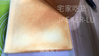 浮云瑞士卷，甘美奶油，坚实蛋糕，一心满意。的做法步调：18