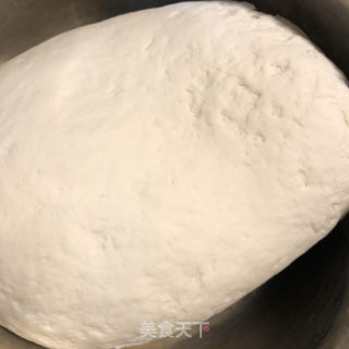芹菜年夜肉包的做法步调：2