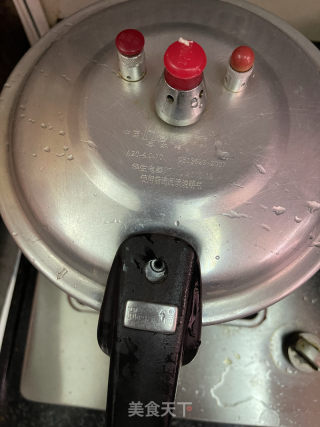 卤火款项肚的做法步调：9